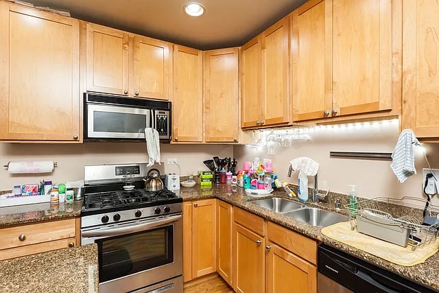 Photo - 1142 W Morse Ave