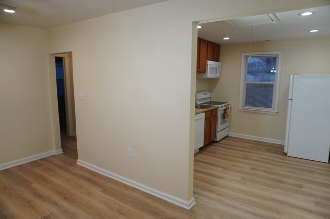 Photo - 74 Swan St