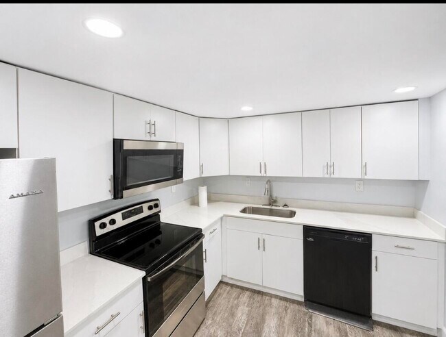 Photo - 1250 NE 125th St Unit 216d