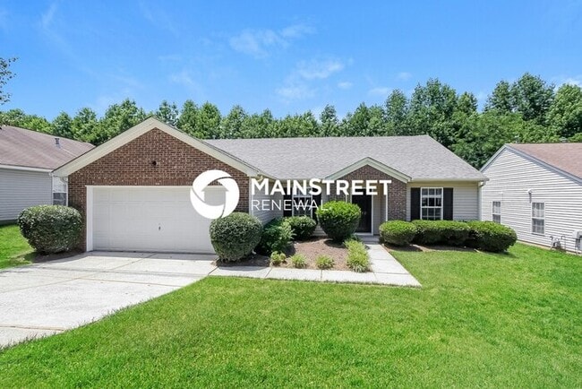 Building Photo - 4 Bedroom Pet-Friendly Home in CHARLOTTE, NC with Main Street Renewal