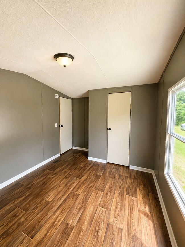 Photo - 6 Fowler Cir