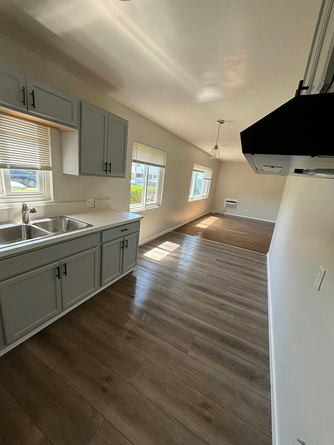 Building Photo - 14023 Dicky St Rental