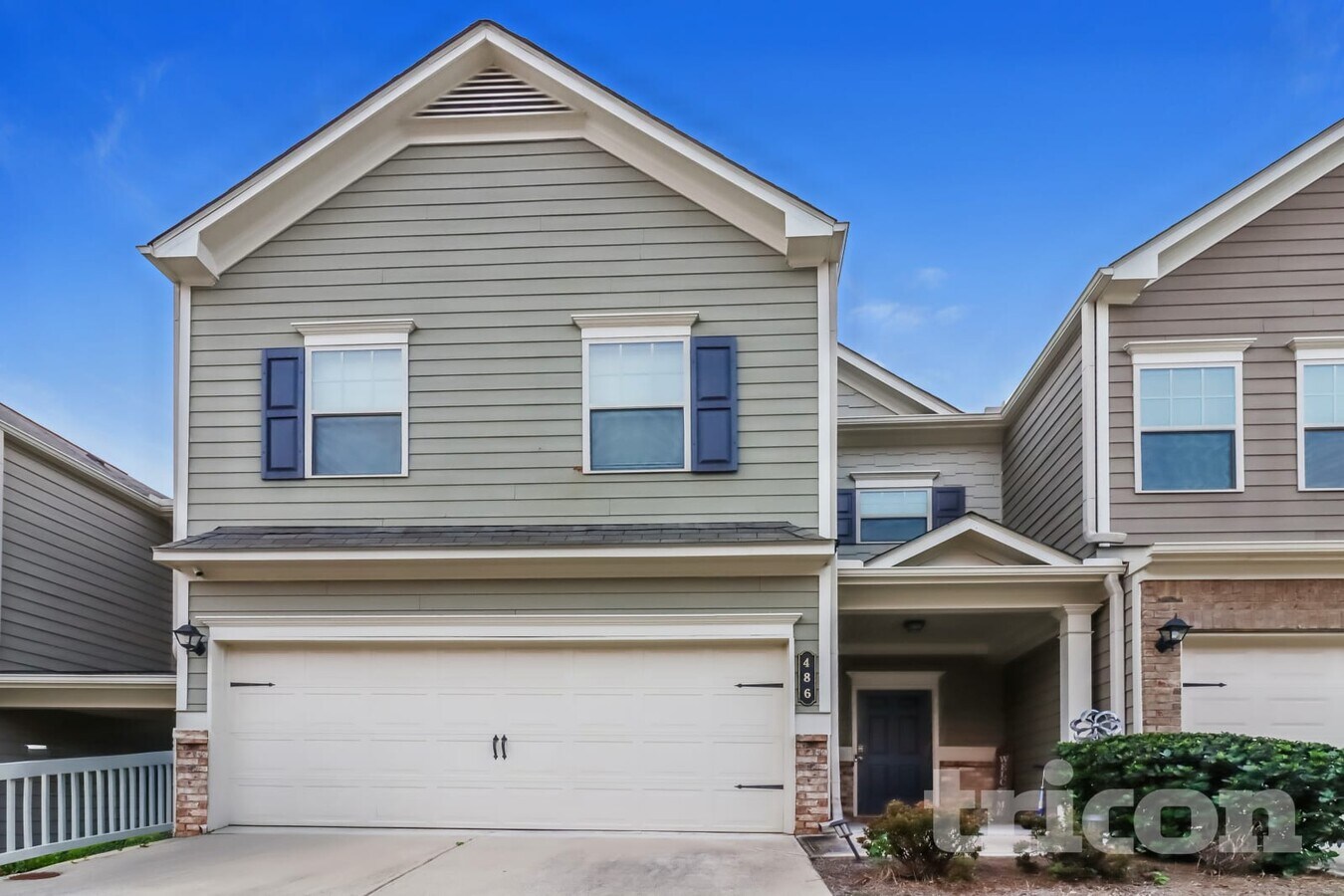 Photo - 486 Crescent Woode Dr