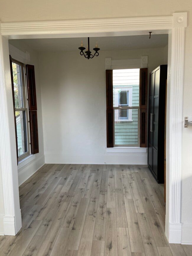 Photo - 320 N Yakima Ave Unidad 2