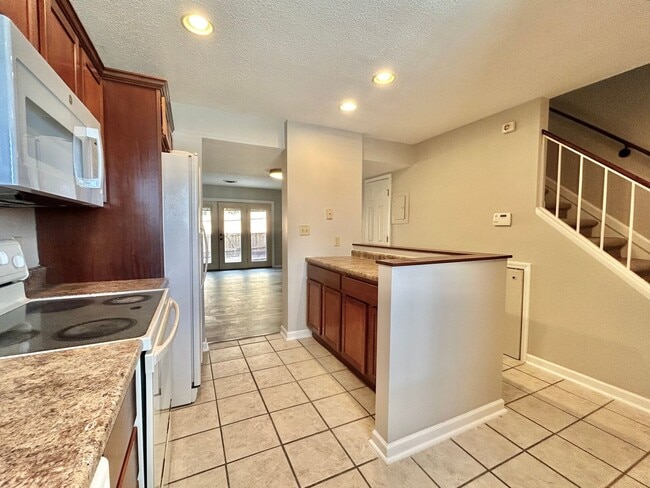 Photo - Coming Soon!!! Condo/Townhouse in Knoxville