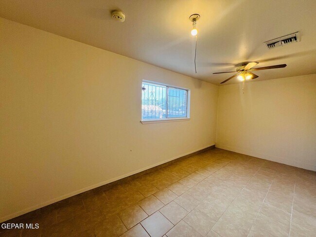 Photo - 9632 Montwood Dr