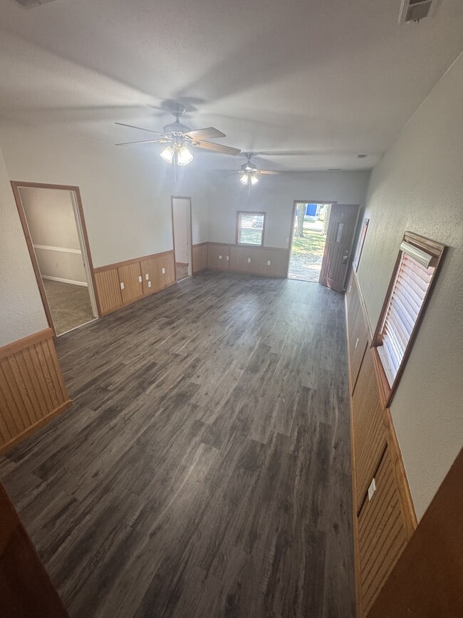1011 Park Dr