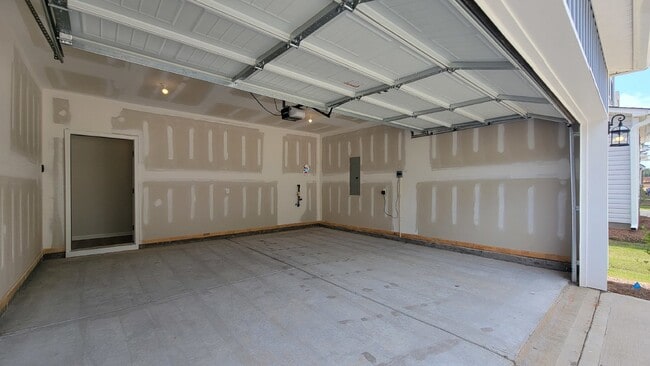 Photo - Your Ideal Home Awaits in Simpsonville