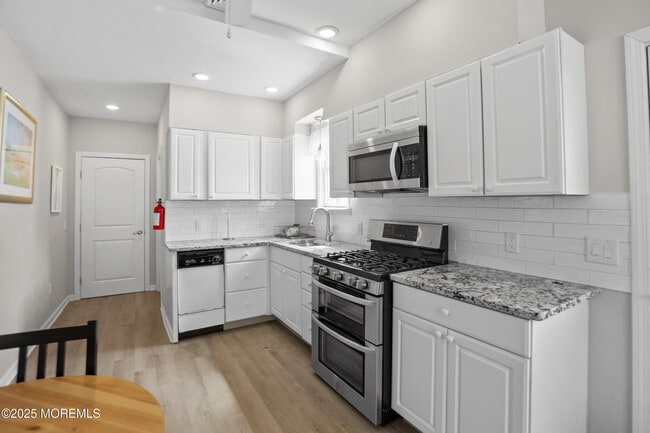 488 2nd Ave Unit Rear