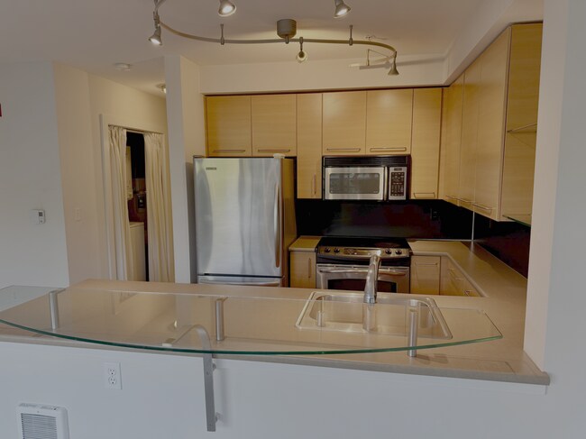 Photo - 1420 E Pine St Unidad 506