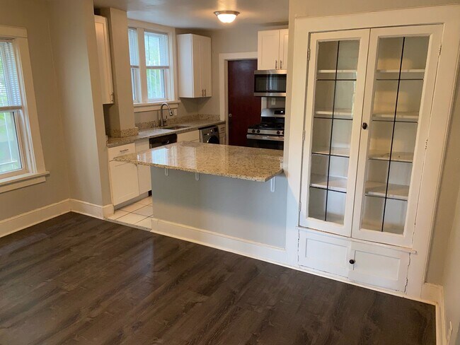 Photo - 2752 N Bartlett Ave Unidad 1