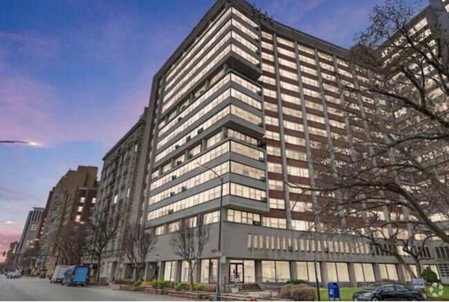 Building Photo - 3410 N Lake Shore Dr Unit 5G Rental