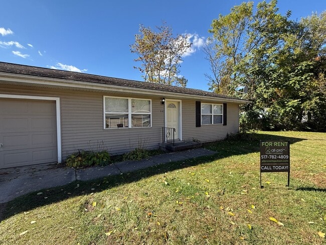 Building Photo - Fulton Blvd 106-108 Unit 106