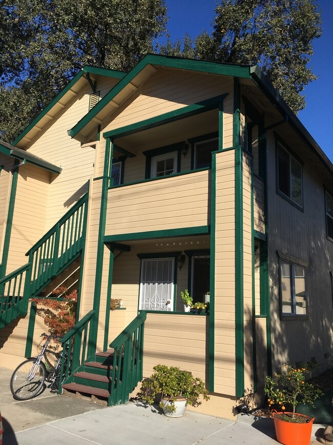 Building Photo - 1420 Slater Street