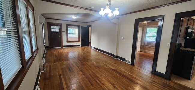 Photo - Fully fenced yard with stainless steel appliances including gas stove!