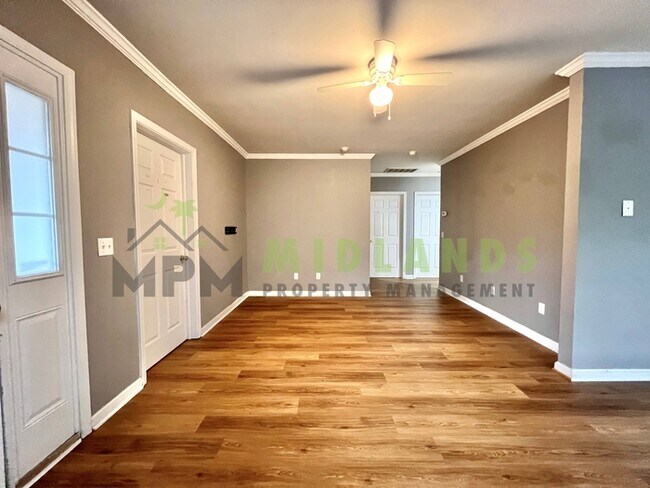 Photo - 3425 Manor Ave