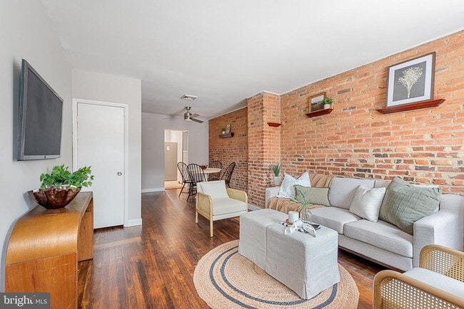 Photo - 130 E Randall St