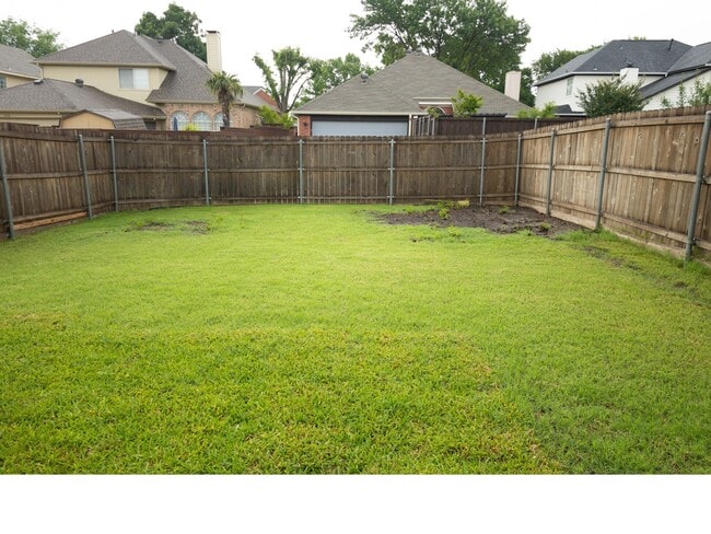 Photo - 4325 Palmdale Dr