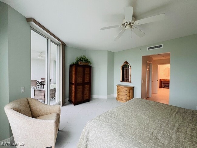 Photo - 425 Cove Tower Dr Unit 902