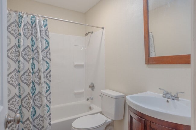 Photo - 2126 Rickert St Unit 3