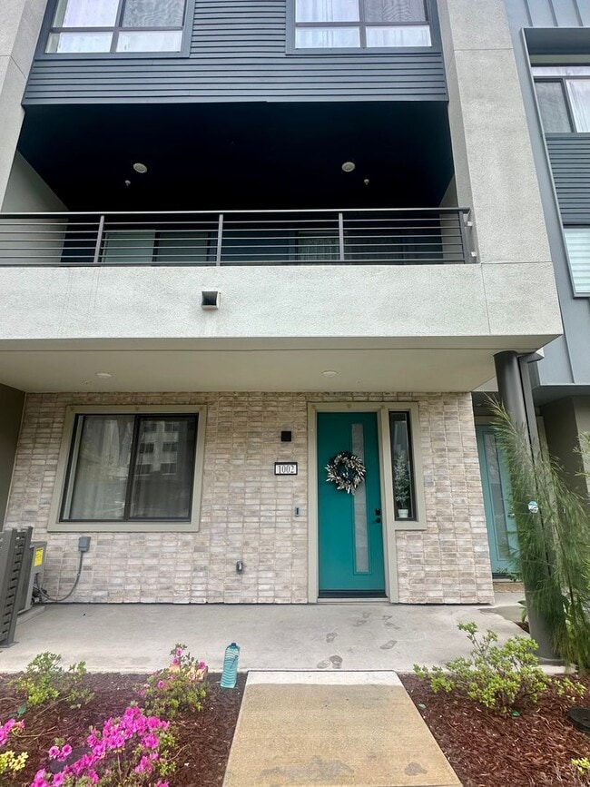 Building Photo - Bright 4 Bedroom 3 bath in FREMONT!