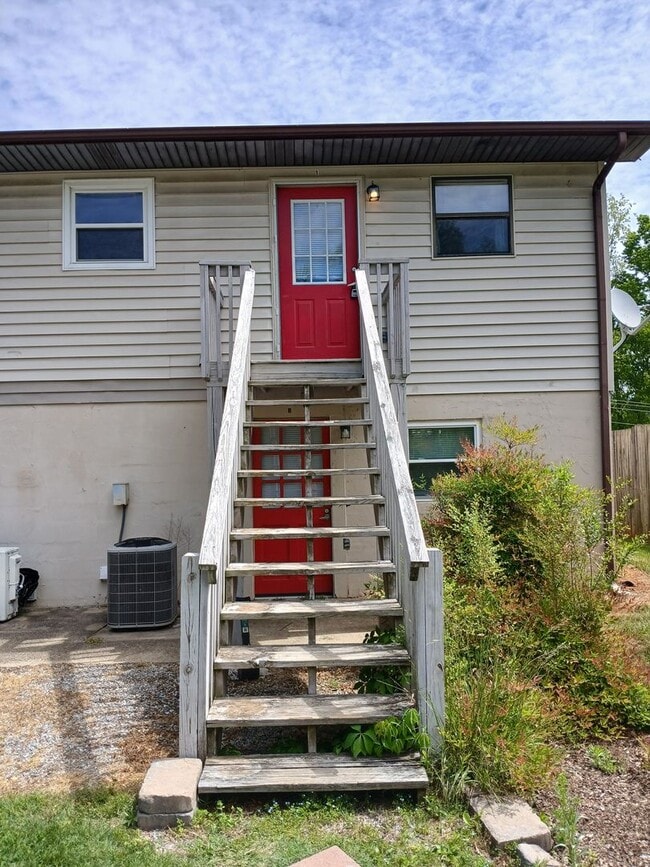 Photo - 777 Old Embreeville Rd Unit 1
