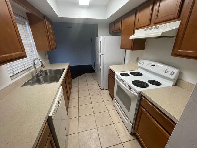 Photo - 3 Bed/2 Bath, 2 Car Garage - Single Family...