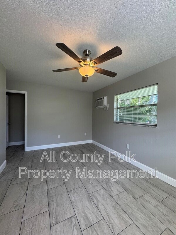 Photo - 1110 W Lime St