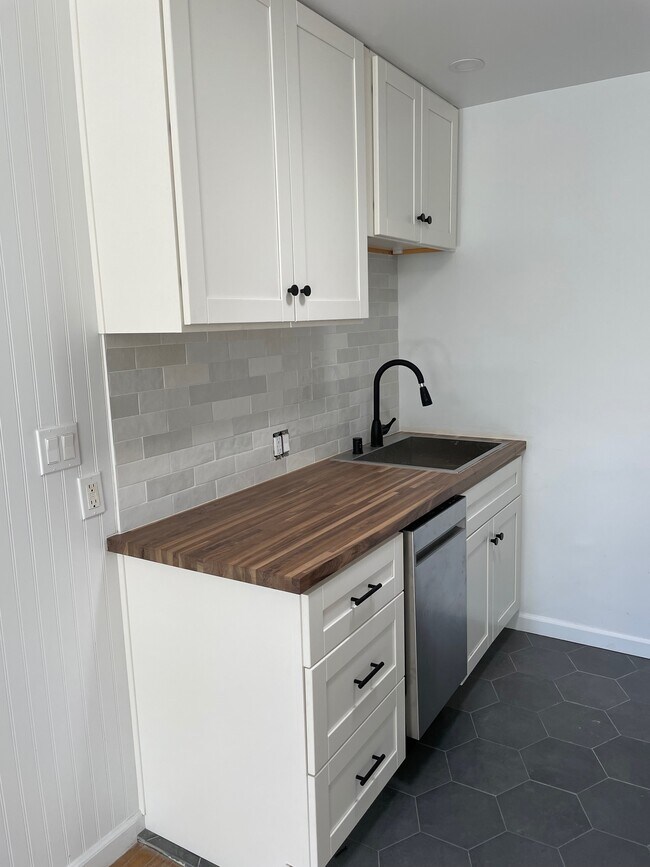 Cocina remodelada - 2522 Lake View Ave Unidad 2522