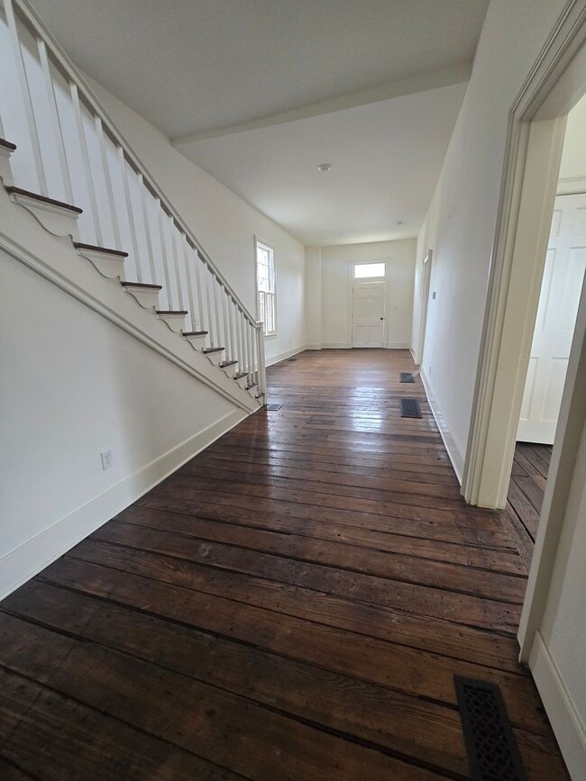 Photo - Historic Home available in Frankfort Kentucky