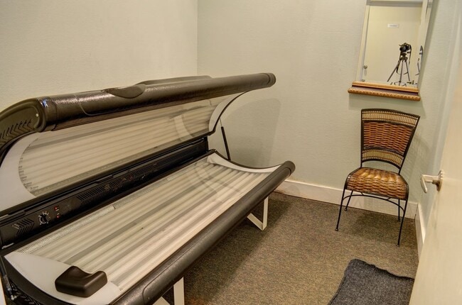 Photo - 16817 Larch Way Unit C106