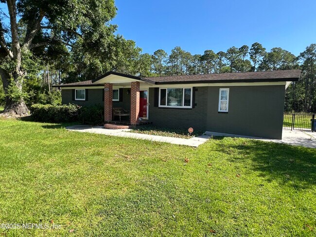 Building Photo - 4565 Cedar Point Rd Rental