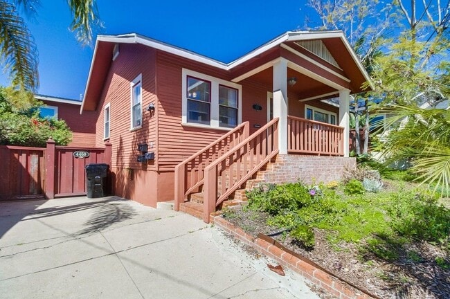 Photo - 4462 Arch St Unit 4462