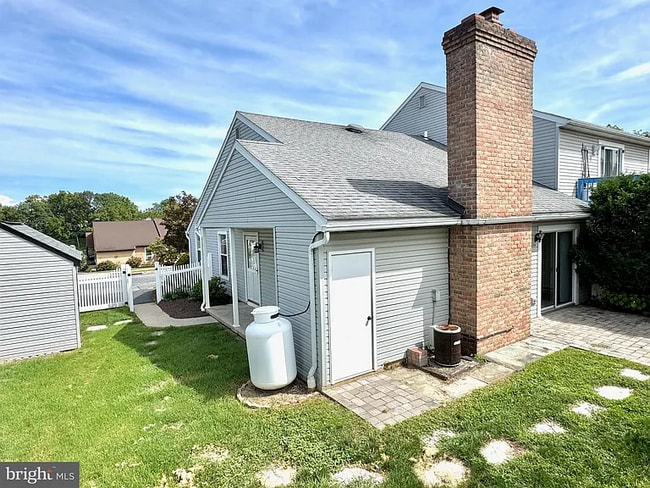 Photo - 211 Halsey Ave