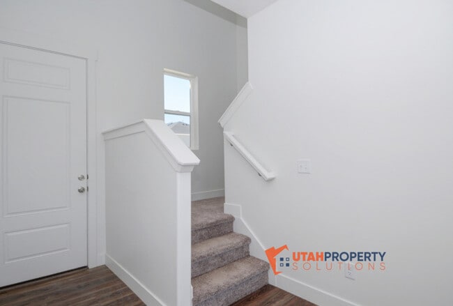 Photo - 7042 N Brook Ridge