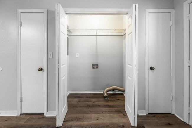 Photo - 205 Marquette St