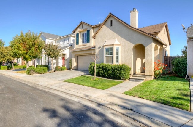 Photo - 1723 N Mont Blanc Ln