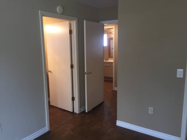 Photo - 9109 Grayling Dr