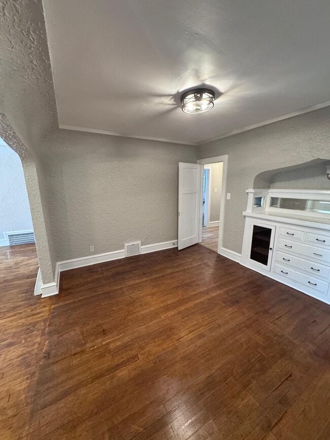 5328 N 35th St Unidad 5328 N 35th St