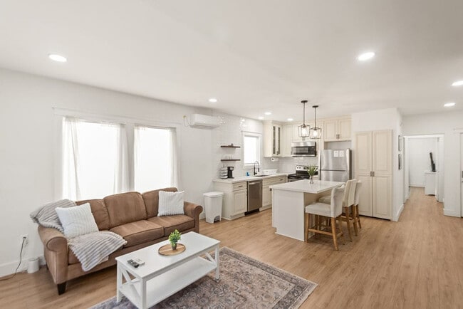 102 Lockwood Dr Unit SI ID1609779P