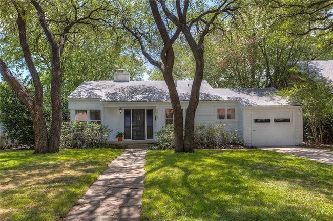 Building Photo - 6417 Darwood Ave
