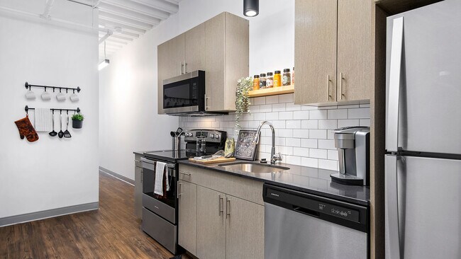 Photo - 949 W Dakin St Unit 318