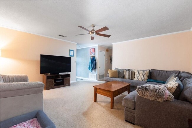 Photo - 3904 Tonbridge Cir