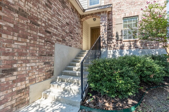 Photo - 1411 Frio Eagle