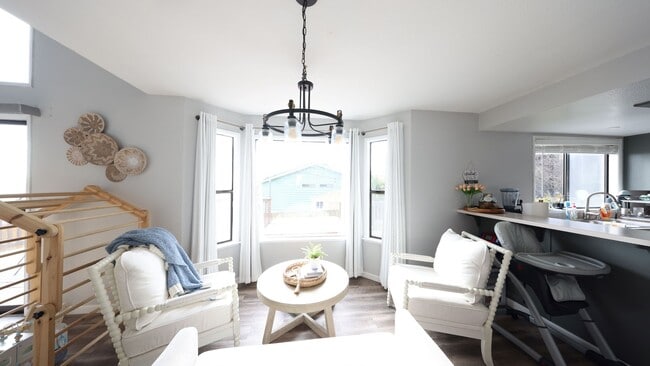 Photo - 3 Bed 2.5 Bath - View - Culdesac - Small Dog - NAS Whidbey