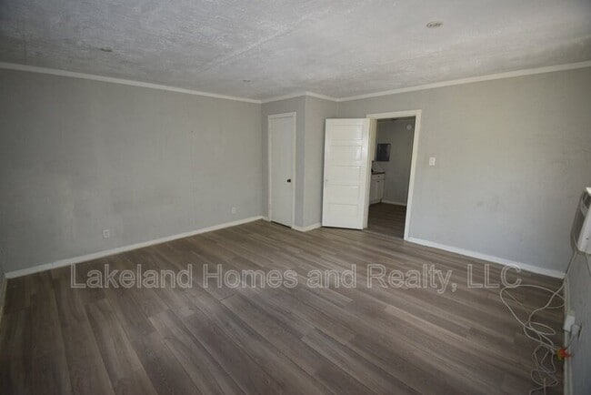 Photo - 842 E Lime St Unit 2