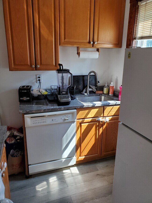 Photo - 158 Magazine St Apartments Unit 6A