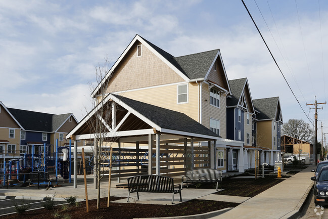 Woodwind Apartments - Woodwind Apartments