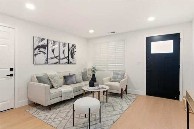 Photo - 1344 Jackson St