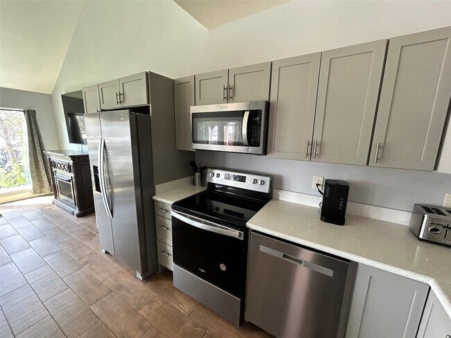 Photo - 30 Harbour Ln